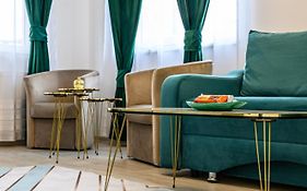 Grandis Coresi Mall Luxury Apartment